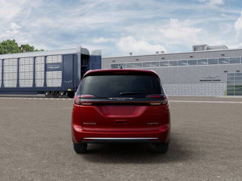 2027 Chrysler Pacifica Limited