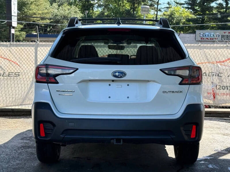 2022 Subaru Outback Premium