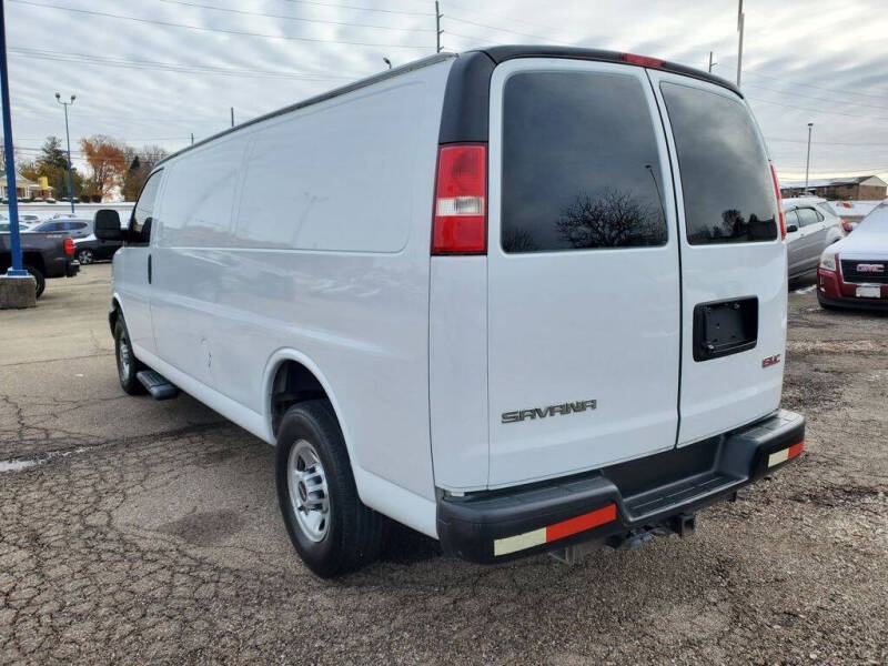 2018 GMC Savana 2500