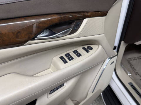 2017 Cadillac Escalade ESV Premium Luxury