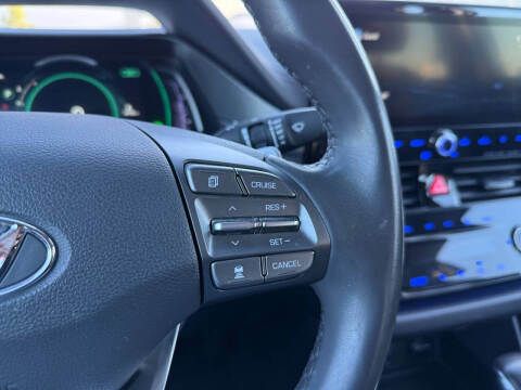 2022 Hyundai Ioniq Hybrid Limited