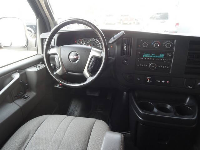 2016 GMC Savana LT 3500