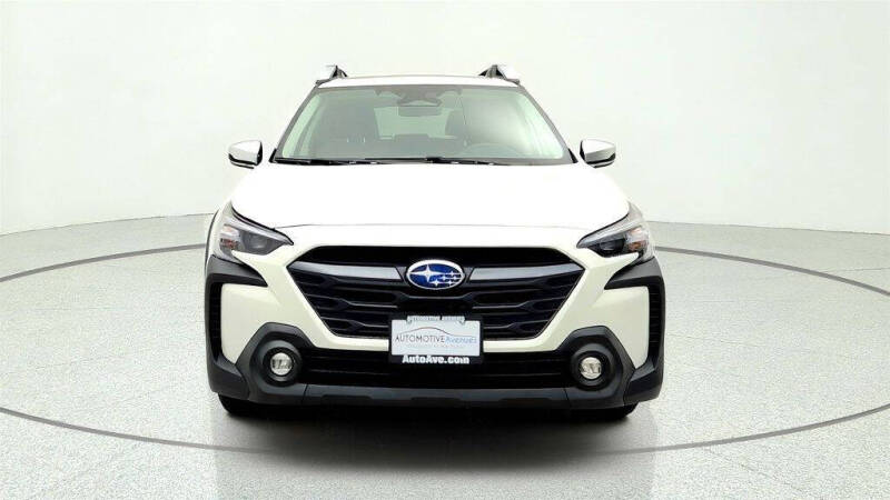 2023 Subaru Outback Touring