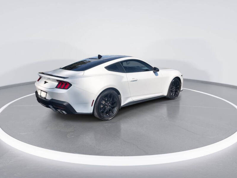 2024 Ford Mustang EcoBoost