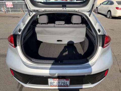2018 Hyundai Ioniq Hybrid Blue