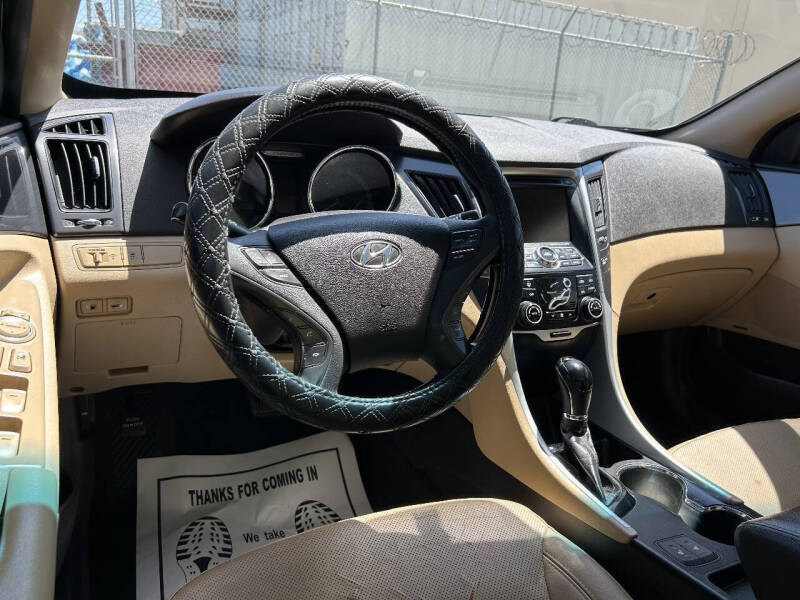 2012 Hyundai Sonata Hybrid