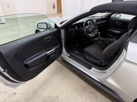 2016 Ford Mustang V6