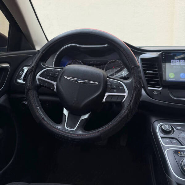 2016 Chrysler 200