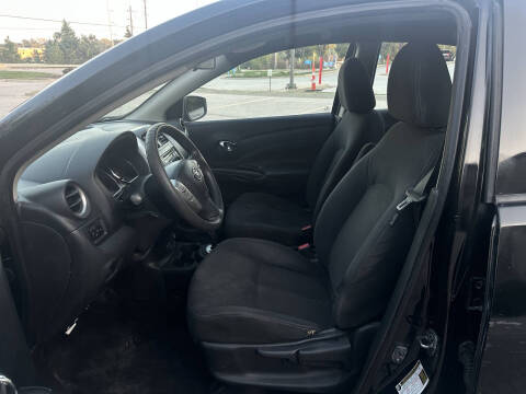 2018 Nissan Versa SV