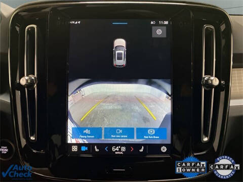 2025 Volvo XC40 B5 Core Bright Theme