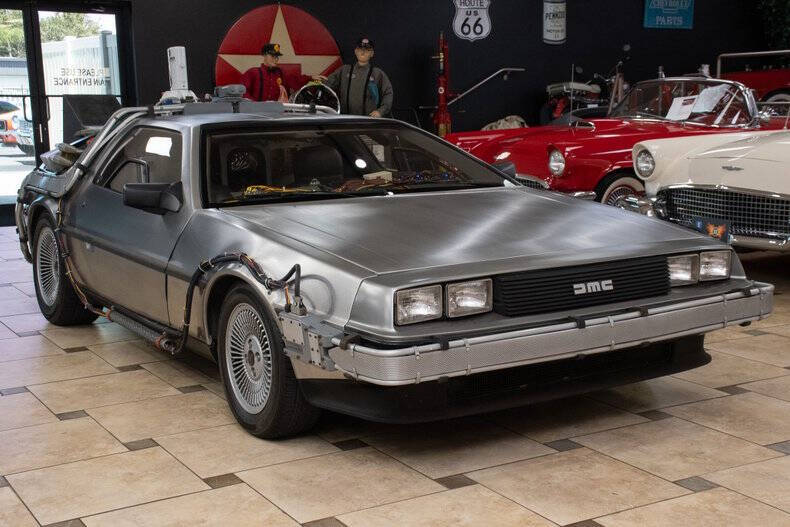 1981 DeLorean DMC-12
