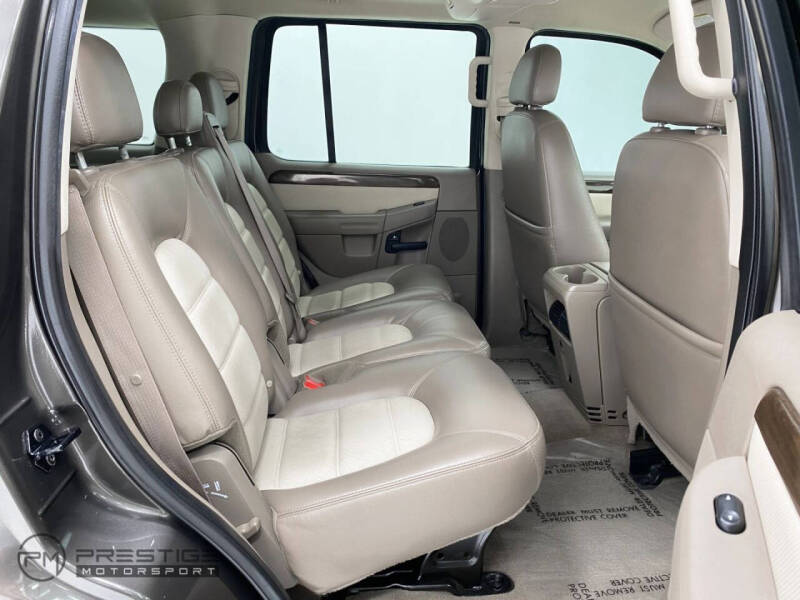 2005 Ford Explorer Eddie Bauer