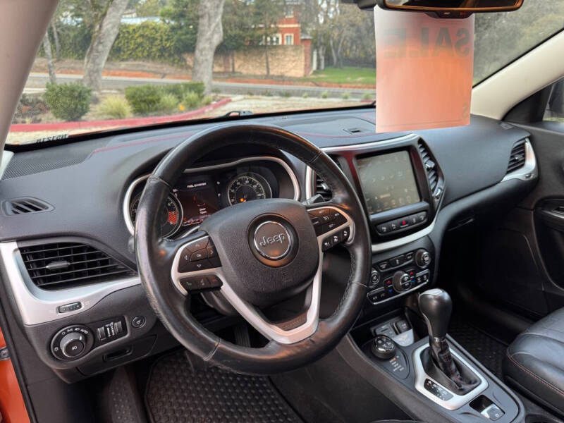 2014 Jeep Cherokee Trailhawk