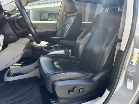 2019 Chrysler Pacifica Touring L