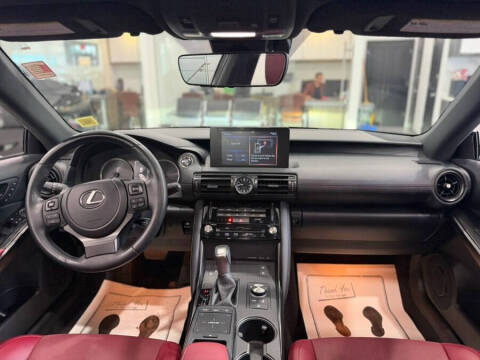 2023 Lexus IS 300