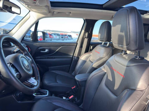 2023 Jeep Renegade Trailhawk