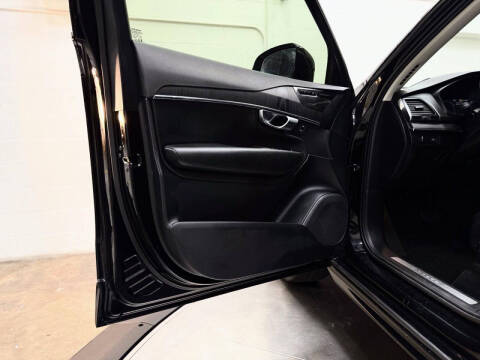 2020 Volvo XC90 T5 Momentum