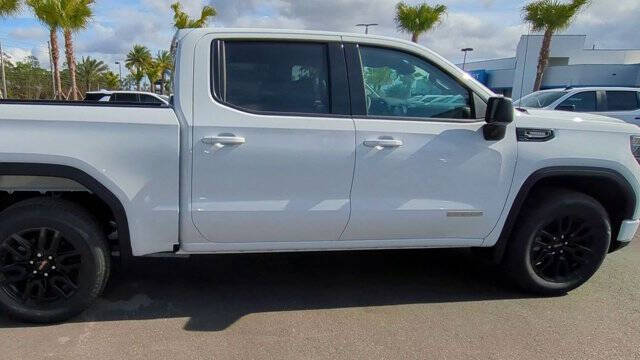 2026 GMC Sierra 1500 Elevation Standard