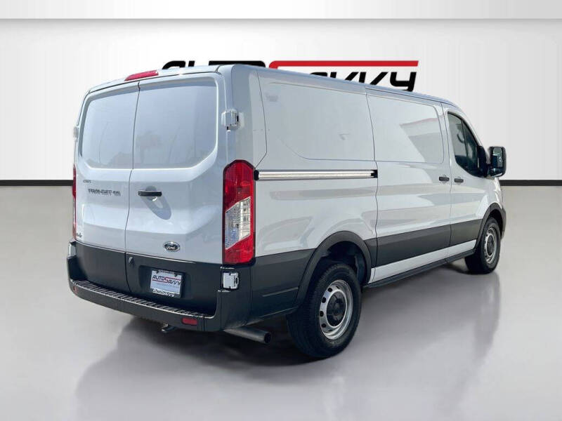 2025 Ford Transit