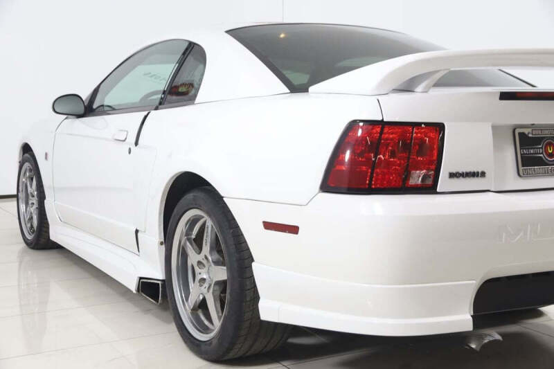 2002 Ford Mustang GT Deluxe
