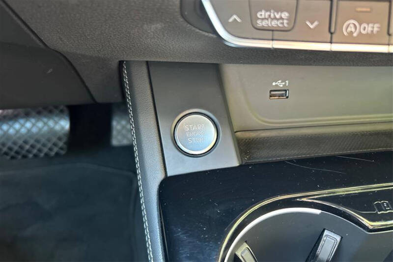 2024 Audi A5 Sportback quattro S line Prem Plus 45 TFSI