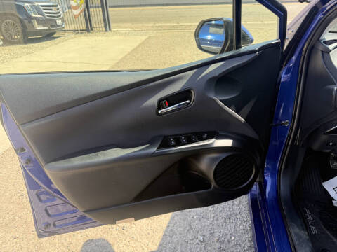 2016 Toyota Prius Two