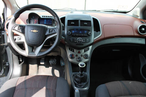 2013 Chevrolet Sonic LT Manual