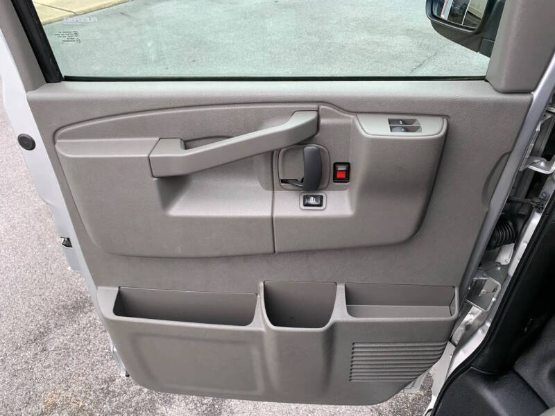 2016 Chevrolet Express LS 2500