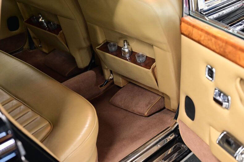 1972 Rolls-Royce SILVER CLOUD LWB
