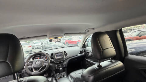 2019 Jeep Cherokee Latitude Plus
