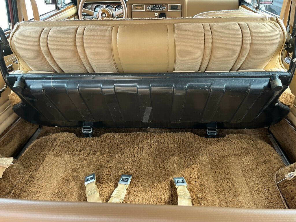1981 Jeep Wagoneer 14