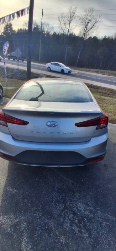 2020 Hyundai Elantra SE