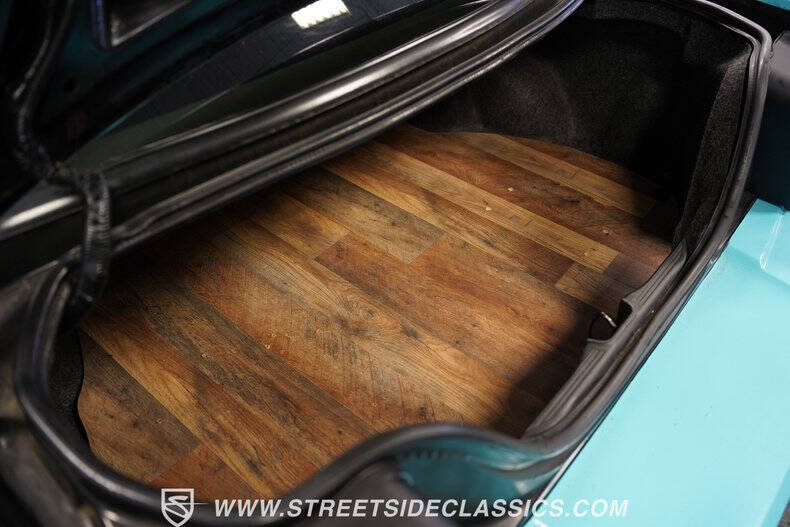 2004 Ford Mustang GT Deluxe