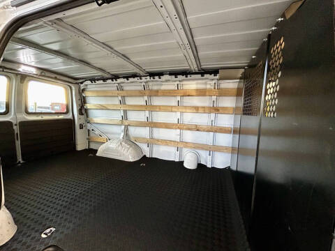 2024 Chevrolet Express 2500