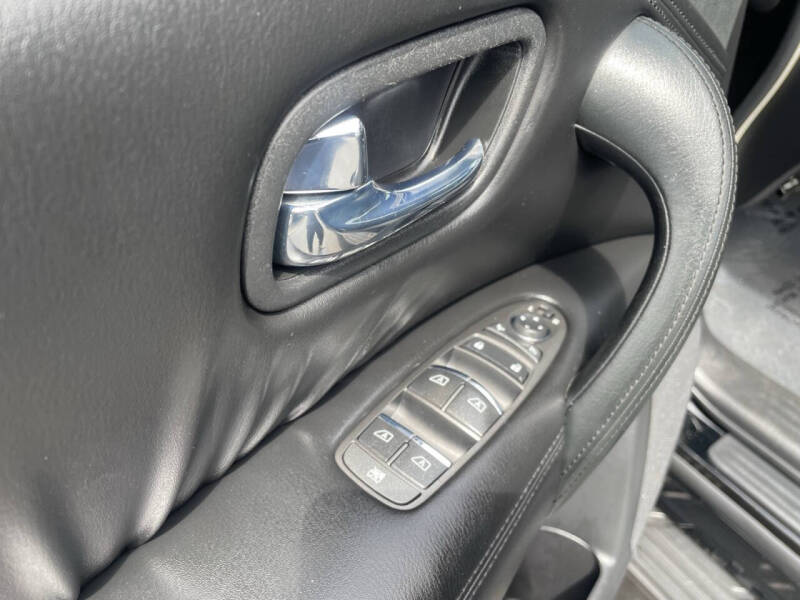 2021 Nissan Armada SV