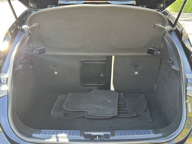 2017 Infiniti QX30 Premium