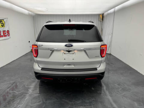 2018 Ford Explorer