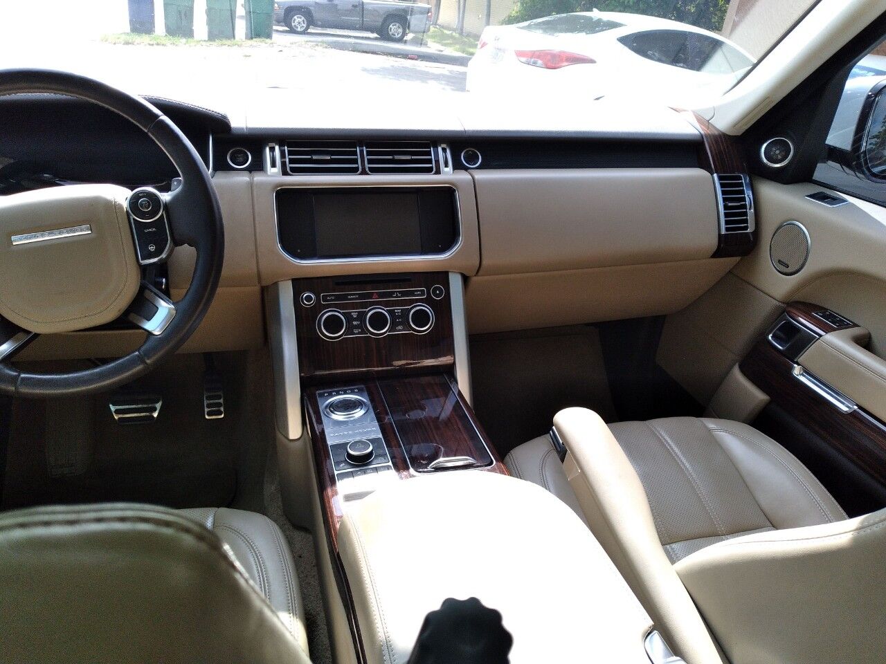 2014 LAND ROVER Range Rover SUV / Crossover - $40,999
