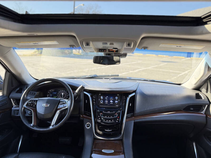 2019 Cadillac Escalade ESV Luxury