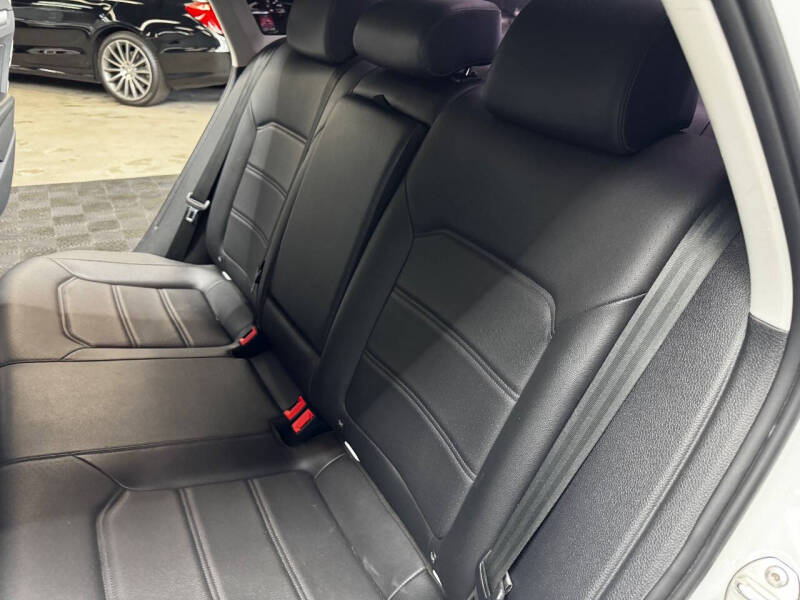 2021 Volkswagen Passat SE