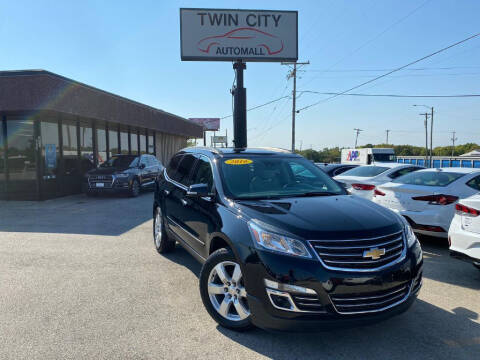 2016 Chevrolet Traverse for sale at TWIN CITY AUTO MALL in Bloomington IL