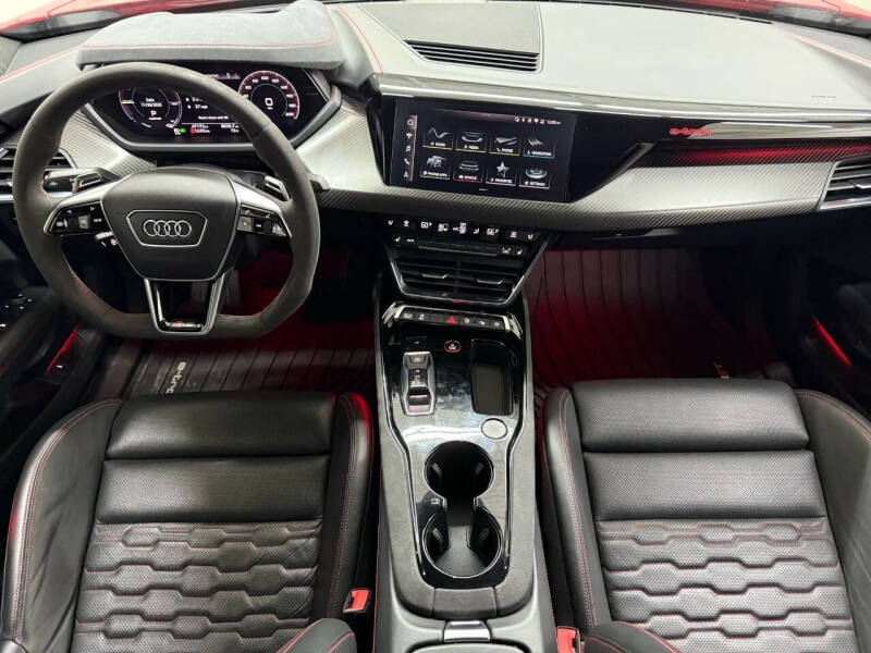 2022 Audi RS e-tron GT quattro