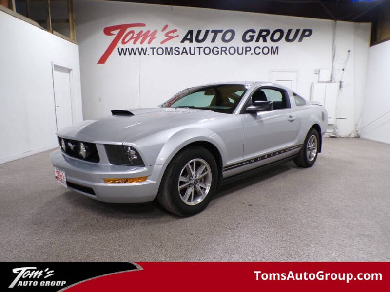 2005 Ford Mustang V6 Deluxe