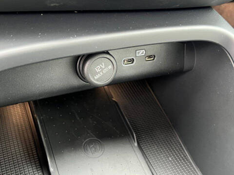 2026 Volvo EX40 Plus