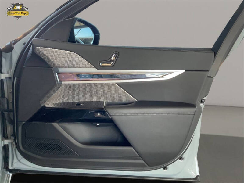 2024 BMW i7 eDrive50