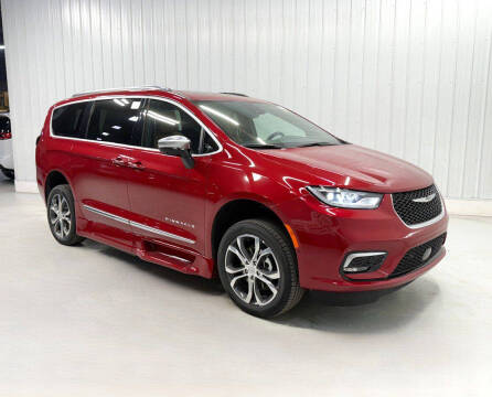 2026 Chrysler Pacifica Pinnacle
