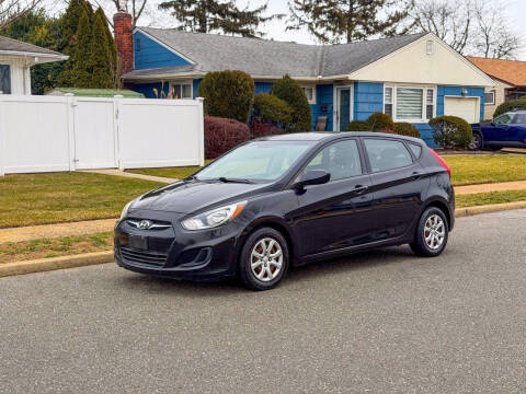 2012 Hyundai Accent GS