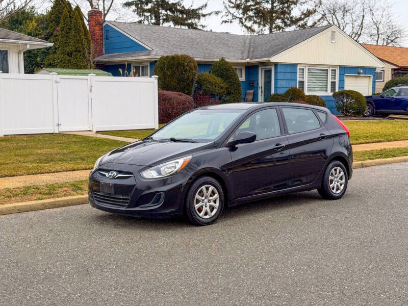 2012 Hyundai Accent GS