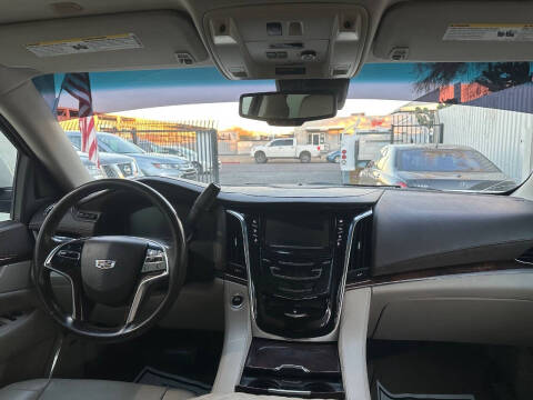 2015 Cadillac Escalade ESV Luxury
