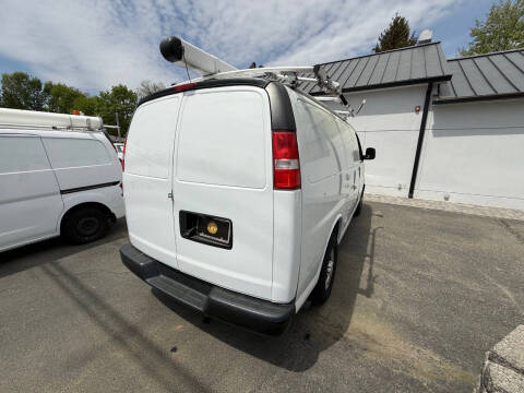 2019 Chevrolet Express 2500